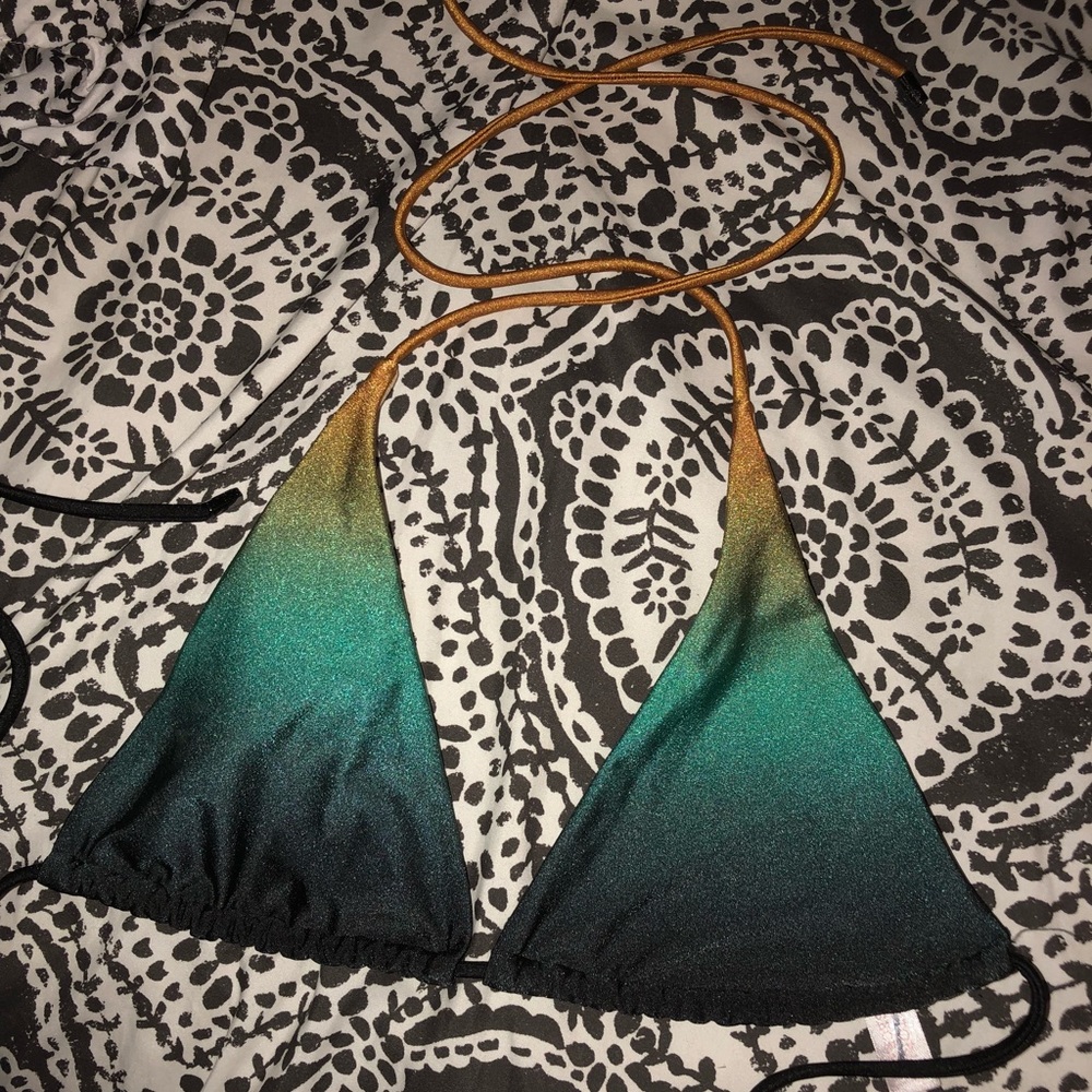 Victoria’s Secret Bathing Suit Top